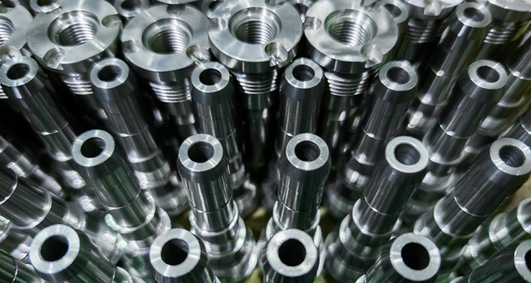 Plastic processing injection heads with shut-off nozzles manufactured by Shreeji Corporation